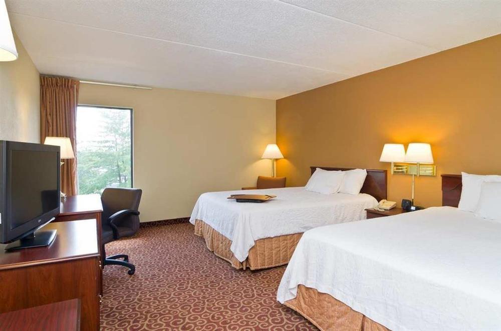 Hampton Inn Wooster Rom bilde