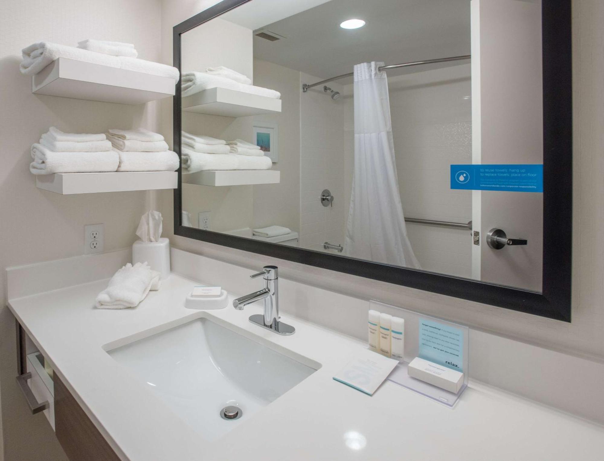 Hampton Inn Wooster Eksteriør bilde